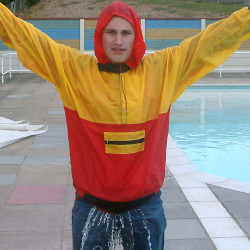 Anorak for swim training in pool